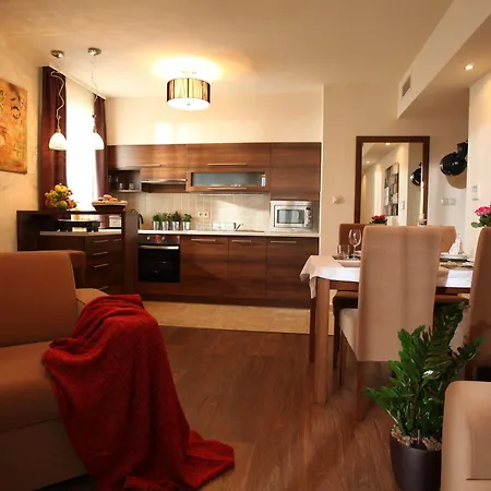 Aparthotel Birdland Villapark