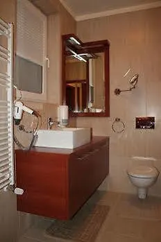 Birdland Villapark 4*