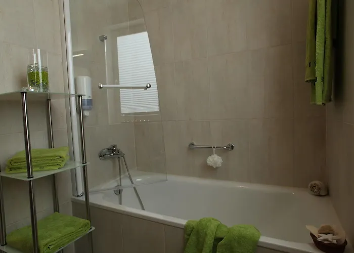 Birdland Villapark 4*