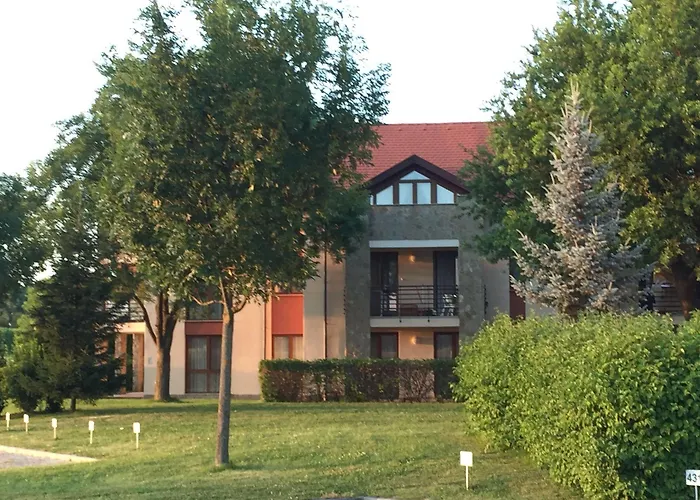 Birdland Villapark 4* Bük